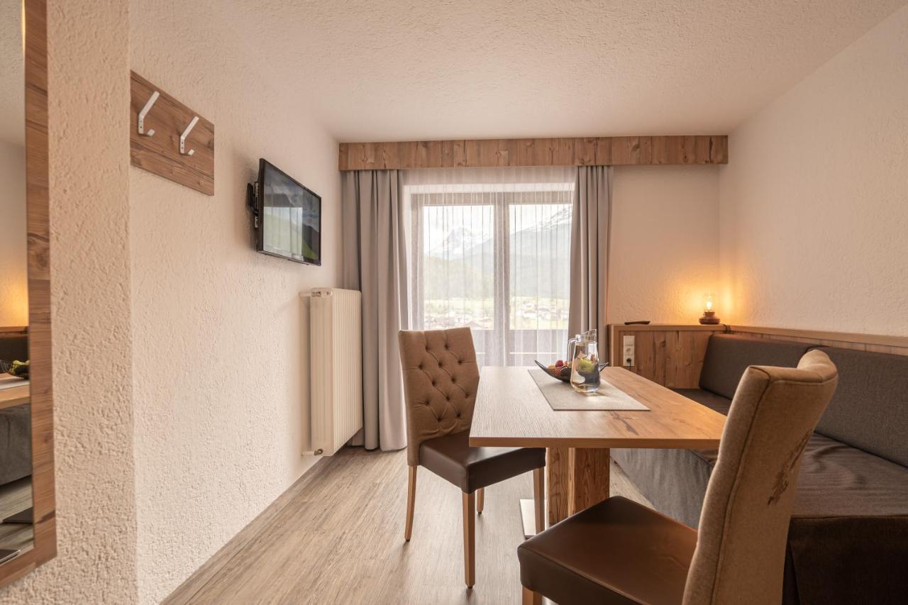 Senner Appartements Umhausen Extérieur photo