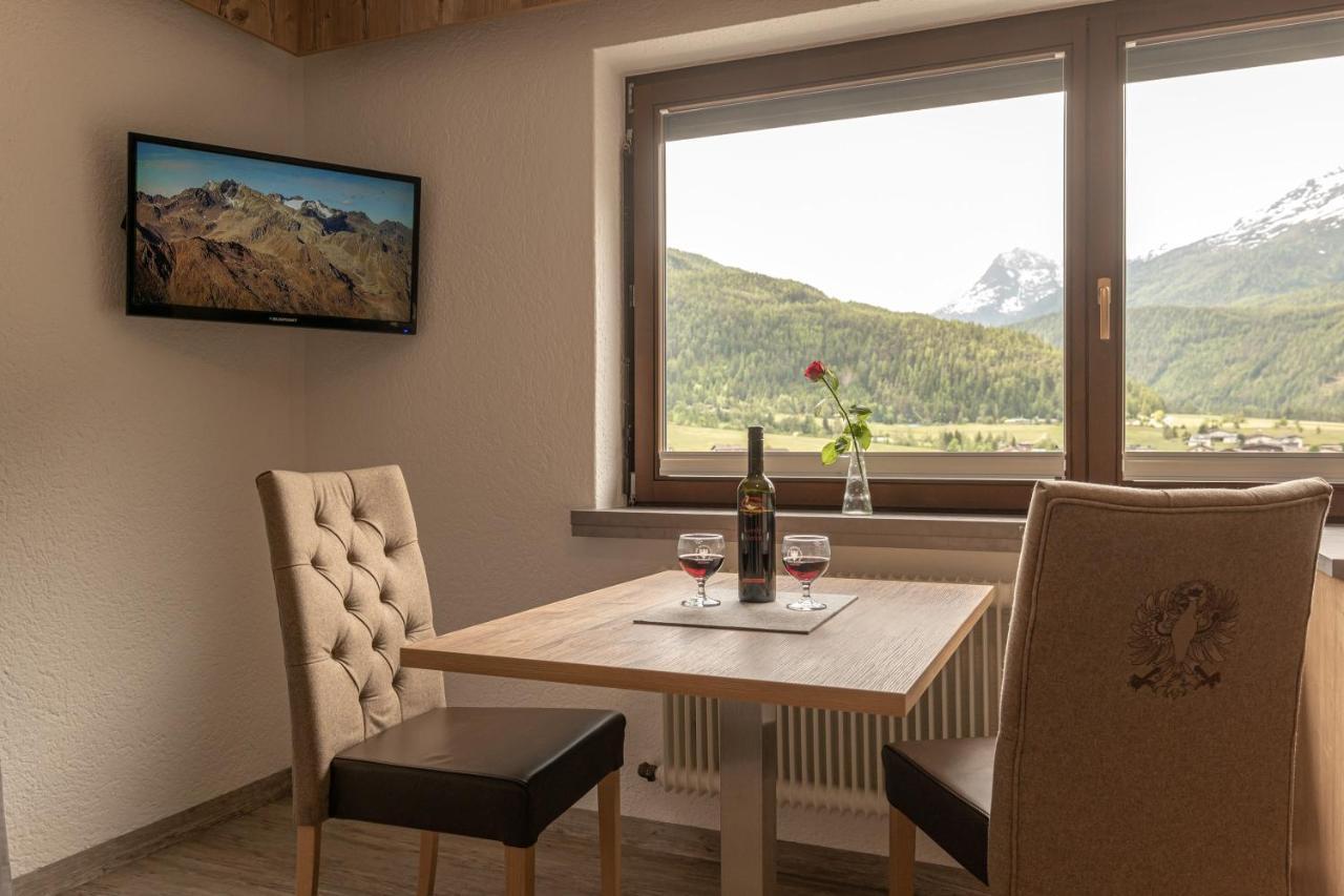 Senner Appartements Umhausen Extérieur photo