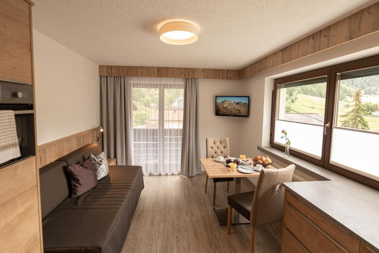 Senner Appartements Umhausen Extérieur photo