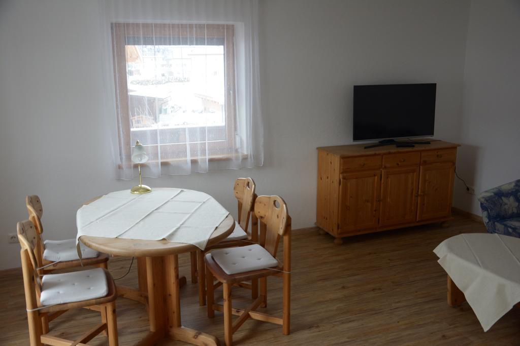 Senner Appartements Umhausen Chambre photo