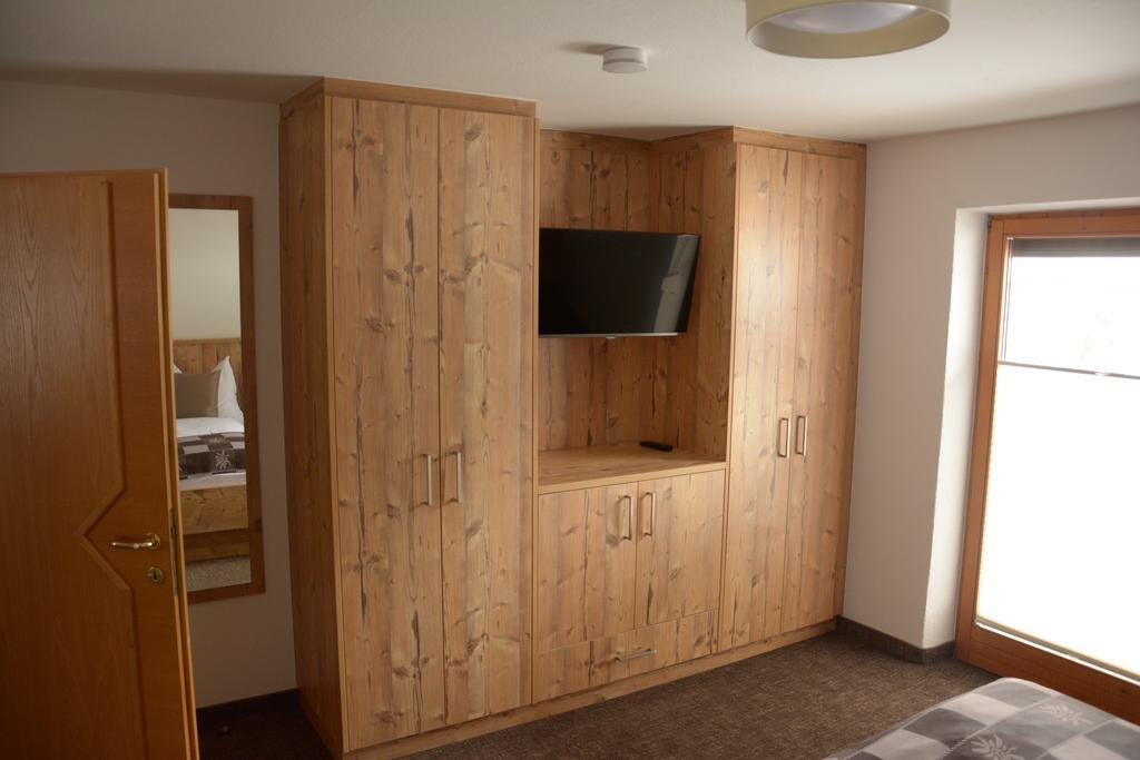 Senner Appartements Umhausen Chambre photo