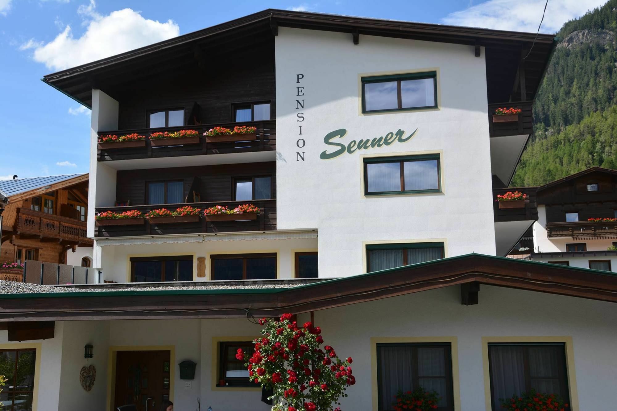 Senner Appartements Umhausen Extérieur photo